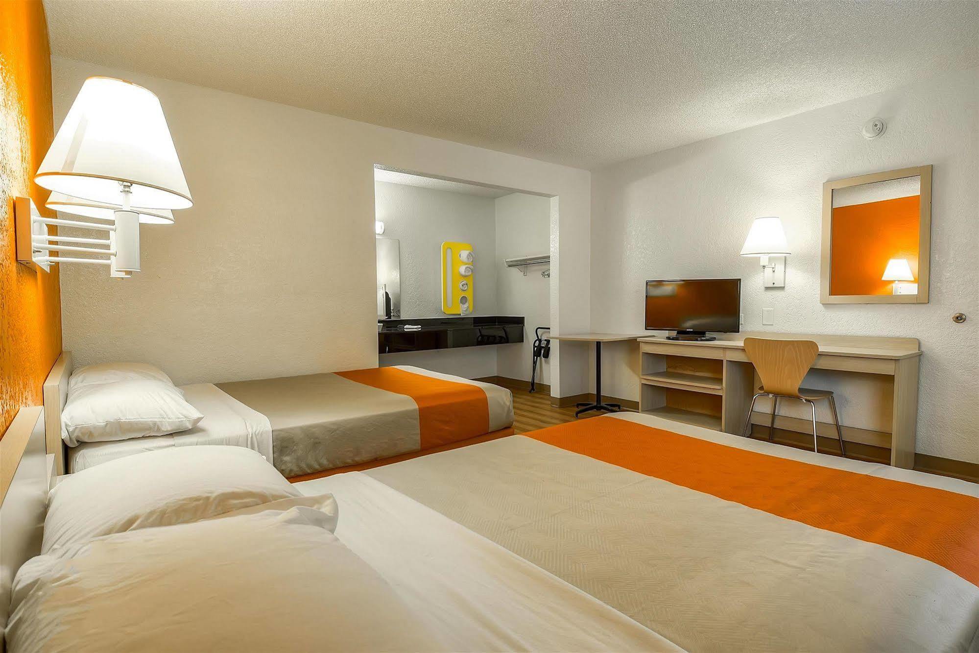 Motel 6-Norwalk, Ca - Los Angeles Extérieur photo